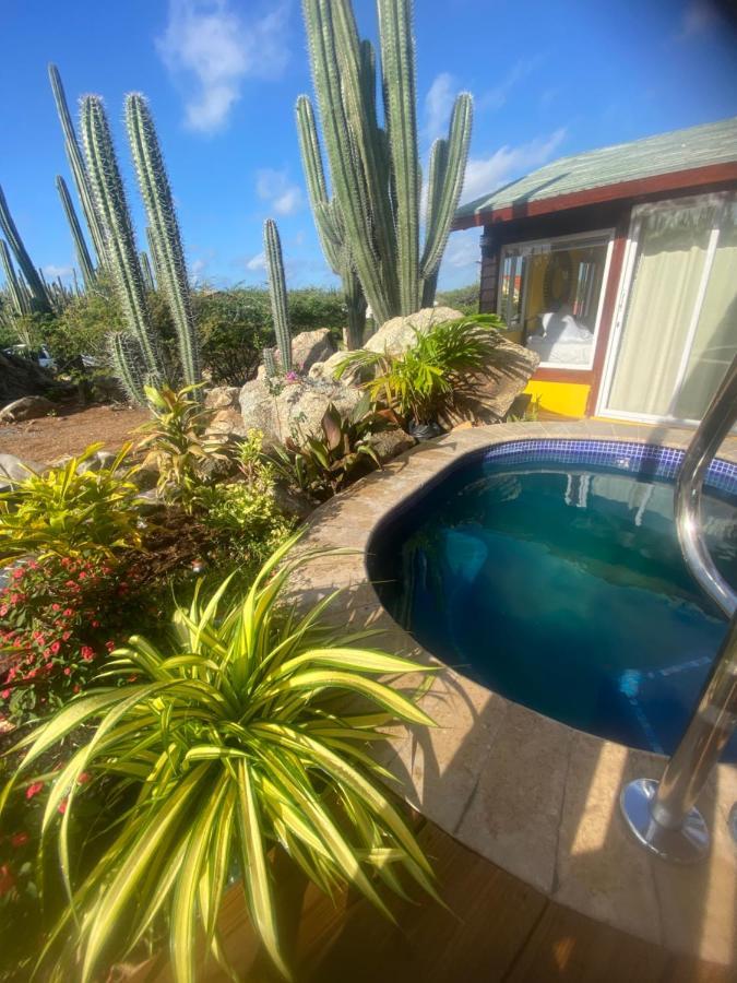 Cozy Studio With Private Spa Oranjestad Exterior photo