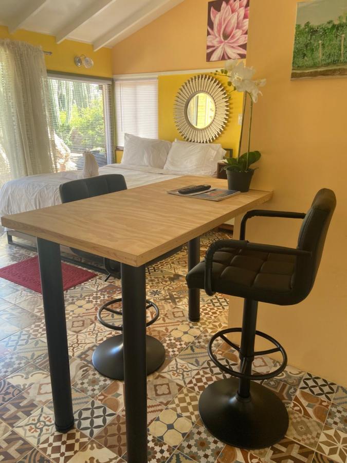 Cozy Studio With Private Spa Oranjestad Exterior photo